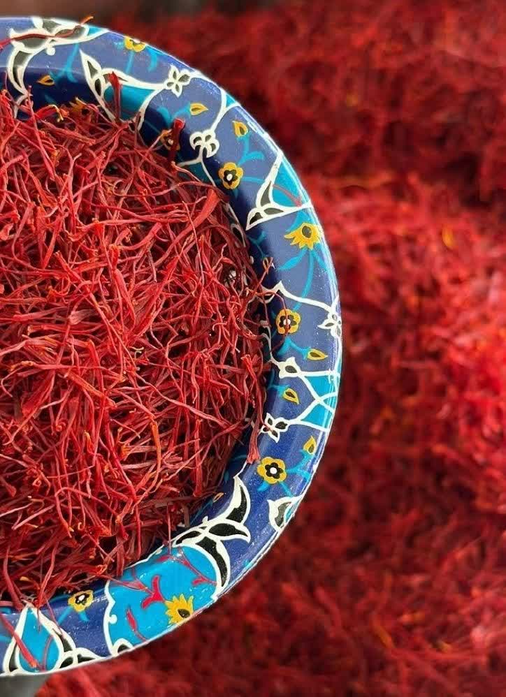 زعفران نگین سنتی خشک